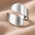 Calin - a hug in a ring - Jos Atelier