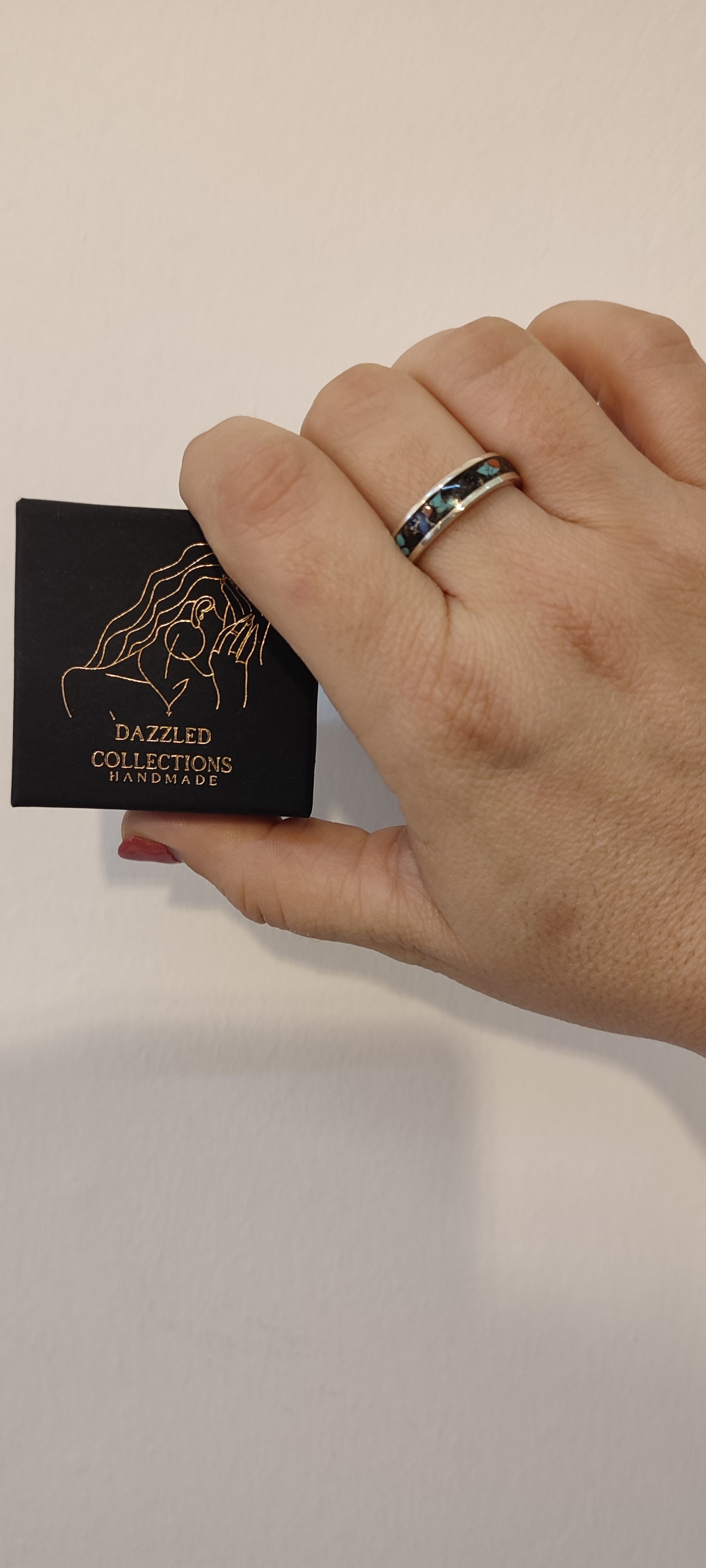 ring with ashes inlay